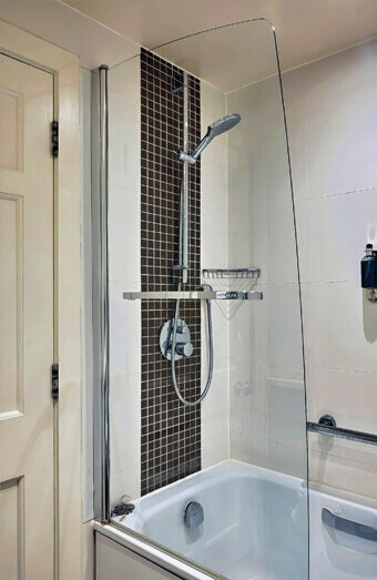https://blockeddrainsinnaloo.com.au/uploads/2025/07/blocked-shower-drains-69601.jpg