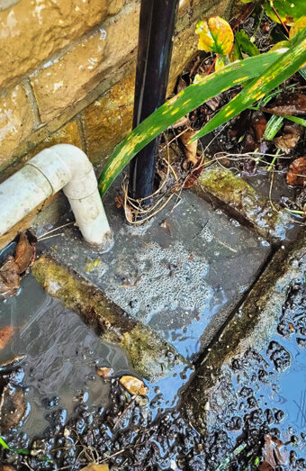 https://blockeddrainsinnaloo.com.au/uploads/2025/07/hero-blocked-sewers-51219.jpg